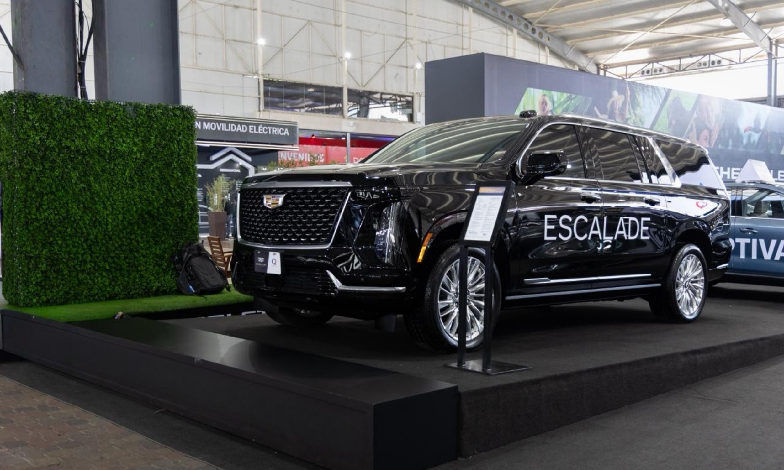 Cadillac lleva a Expomóvil lo más exclusivo de su portafolio: Escalade 2026 y LYRIQ 100% eléctrica